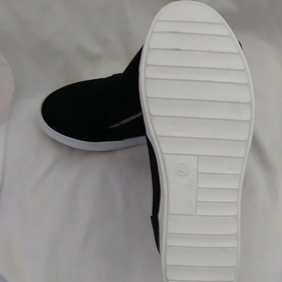 Black Perforated Hidden Wedge Hi Top Sneaker EU 40 - Picture 4 of 7